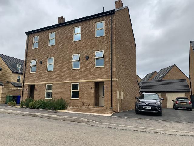 Comley Crescent, Chesterfield S41, 4 bed semi detached house to rent, £1,400 pcm | PrimeLocation