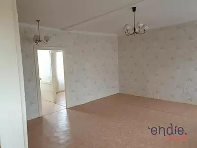 Commentry 03600 Achat / Vente appartement 4 pièces t4 au dernier étage