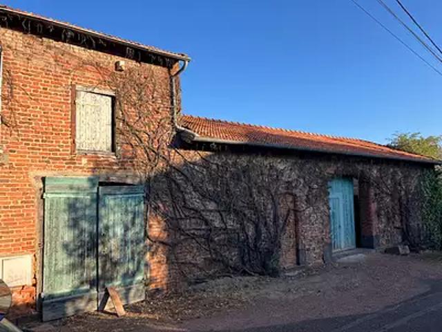 Commelle Vernay 42120 Achat / Vente maison 1 pièce t1 au dernier étage