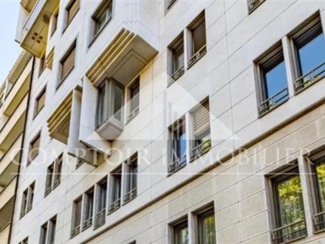 Dépôt à louer Environ 81 m² Genève
