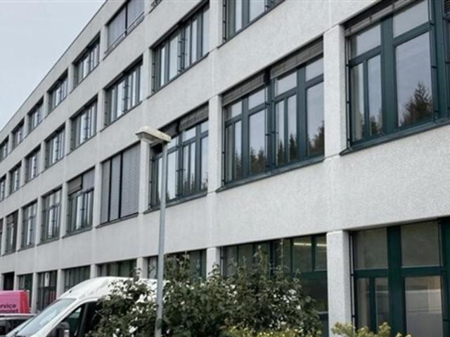 Ensemble commercial modulable 1 562 m2 ou 2 locaux de 781 m2