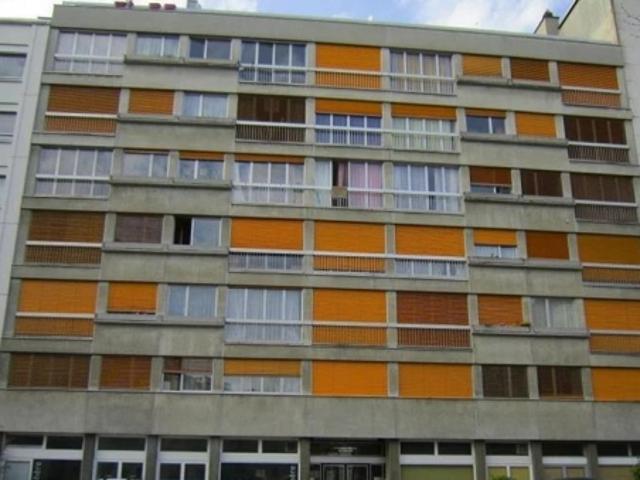 Dépôt d'env. 60m². Accès au local par l'ascenseur de l'immeuble, puis