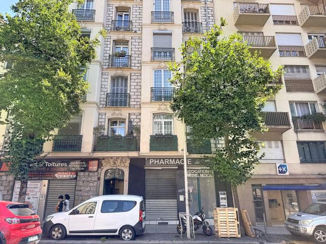Commerce/Bureau Murs commerciaux 80.0 m² 80m² Nice