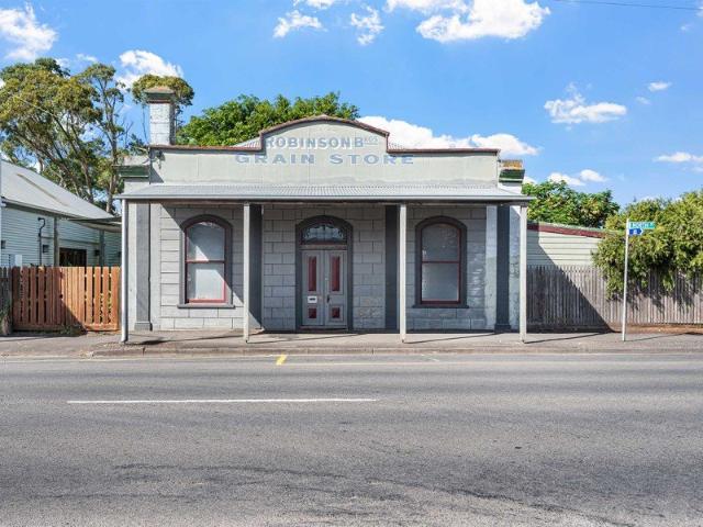 Investment Opportunity in Central Koroit