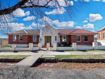 Commercial or residential development opportunity!
