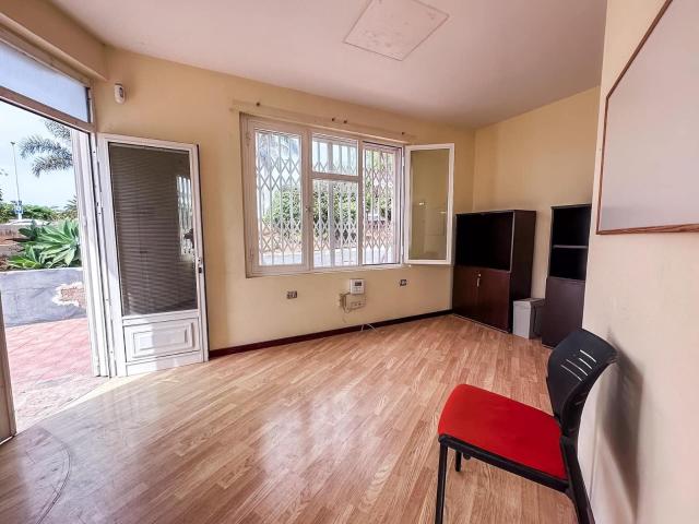 Commercial for rent in Casco Urbano, Adeje, Tenerife