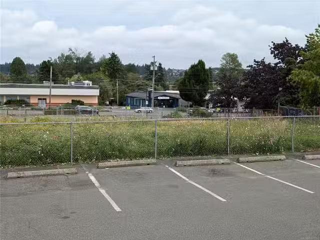 Commercial property for sale in Courtenay, 310 11th St, 1021111