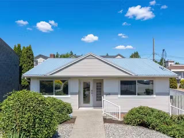 Commercial property for sale in Parksville, 145 Hirst Ave, 103.