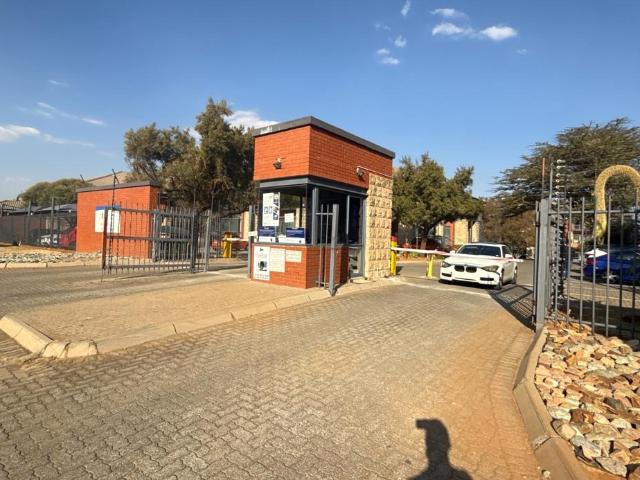 Commercial Property in Meyersdal To Rent
