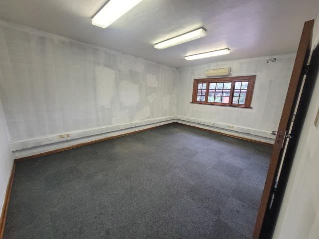 Commercial Property in Modderfontein To Rent