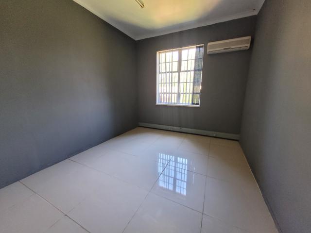 Commercial Property in Modderfontein To Rent