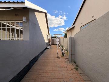 Commercial Property in Mondeor For Sale