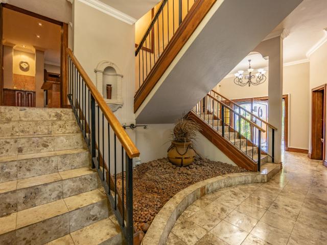 Commercial Property in Moreleta Park For Sale