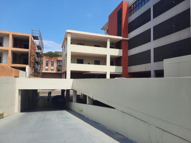Commercial Property in New Town Centre To Rent