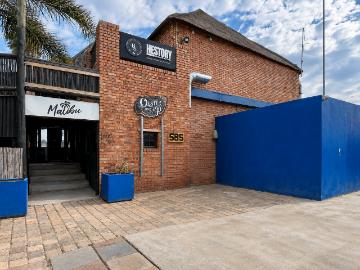 Commercial Property in New Market To Rent