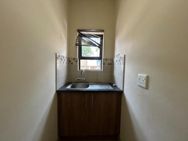 Commercial Property in Alberton Central To Rent
