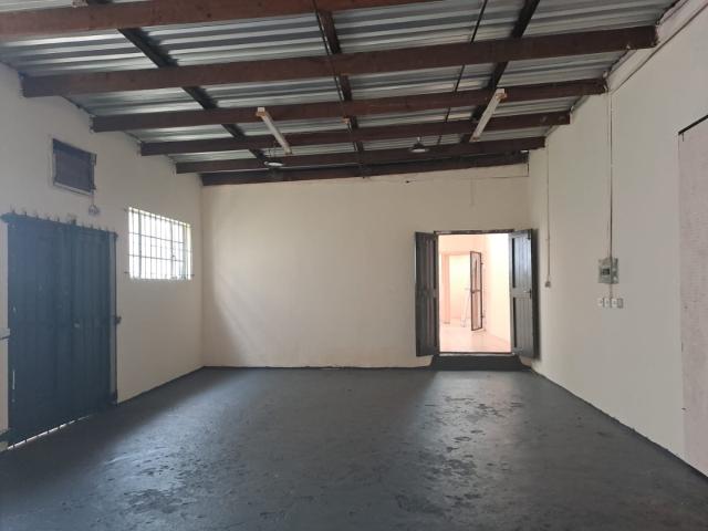 Commercial Property in Arcadia To Rent