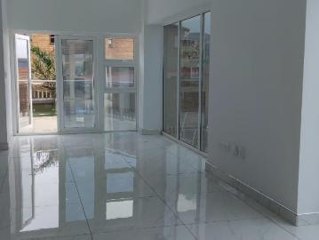 Commercial Property in Bassonia For Sale