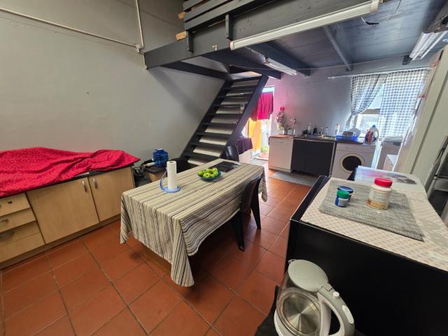 Commercial Property in Bloubergrant For Sale