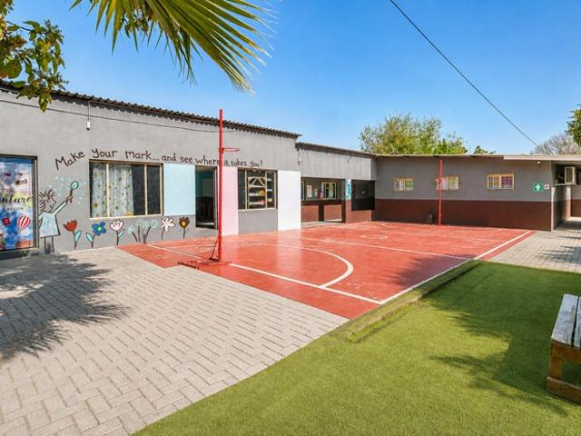 Commercial Property in Bo dorp For Sale