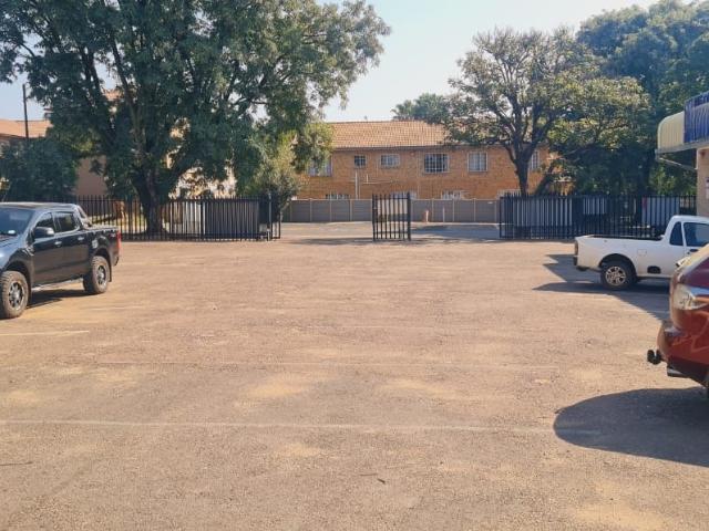 Commercial Property in Bo dorp For Sale
