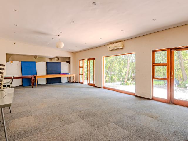 Commercial Property in Chartwell For Sale