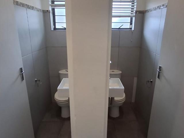 Commercial Property in Durban North To Rent