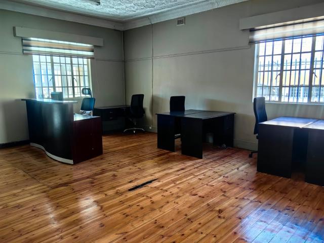 Commercial Property in Delarey To Rent