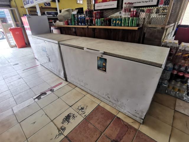 Commercial Property in Dendron For Sale