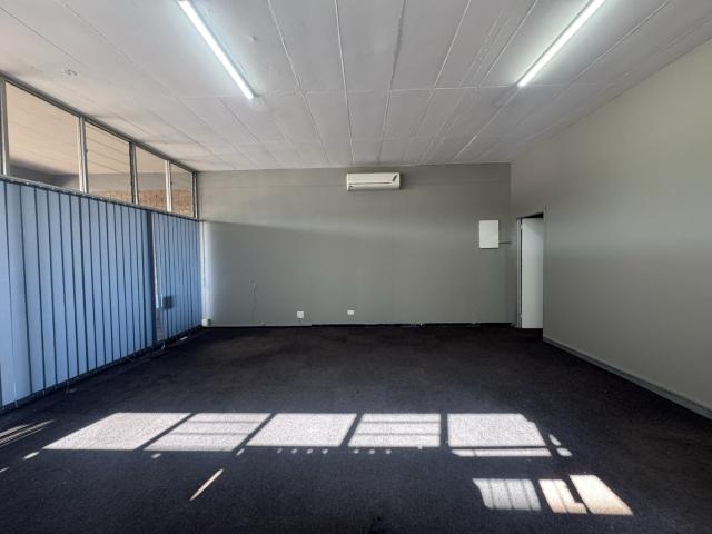 Commercial Property in Eduan Park To Rent