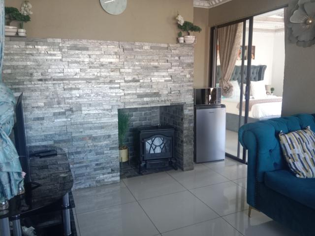 Commercial Property in Emdo Park For Sale