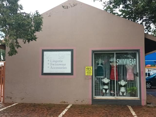 Commercial Property in Flamwood For Sale