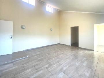 Commercial Property in Glenanda To Rent