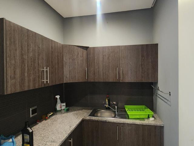 Commercial Property in Glenashley To Rent