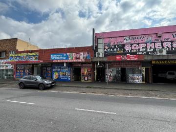 Commercial Property in Goodwood Central For Sale