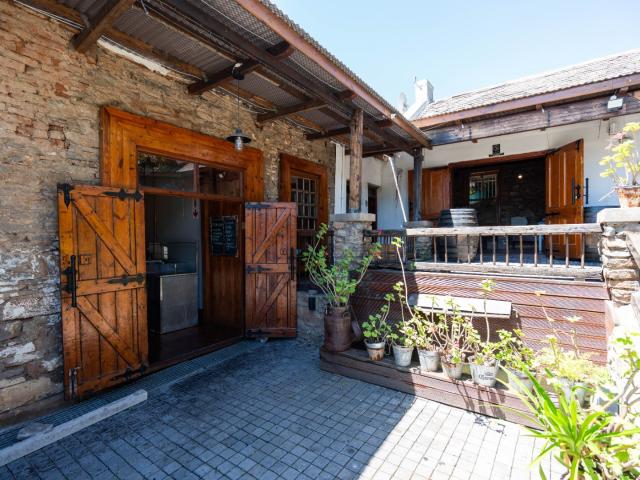 Commercial Property in Grahamstown Central For Sale
