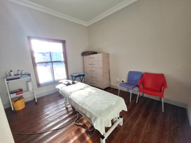 Commercial Property in Heidelberg Central To Rent