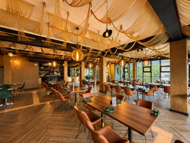 Commercial Property in Illovo For Sale