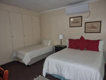 Apartment for sale in Lekwa-Teemane Local Municipality - Garden