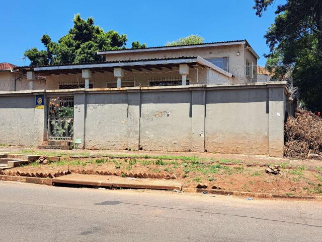 Commercial Property in Johannesburg Central For Sale