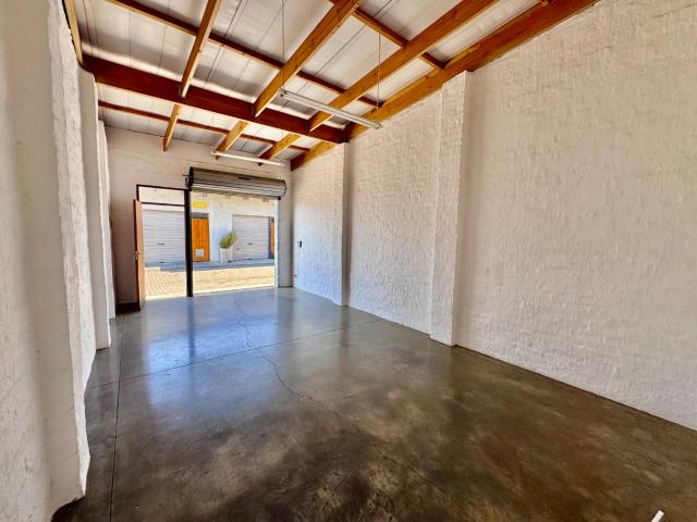 Commercial Property in Kya Sands To Rent