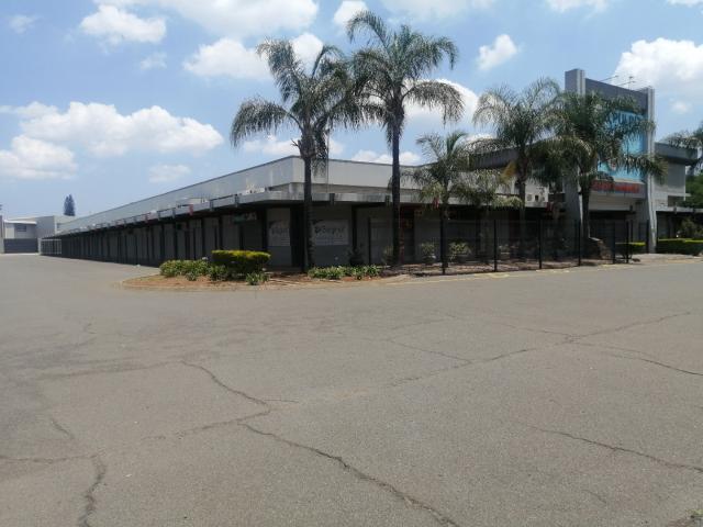 Commercial Property in Kilner Park For Sale
