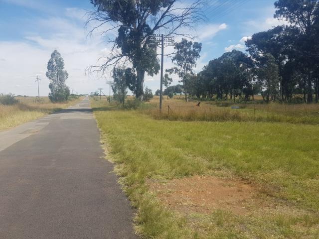 Commercial Property in Koppiesfontein AH For Sale