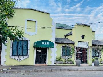 Commercial Property in La Rochelle For Sale