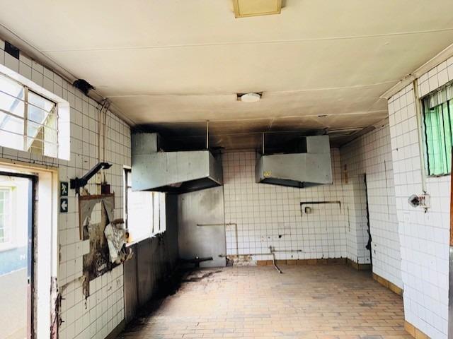Commercial Property in La Rochelle To Rent