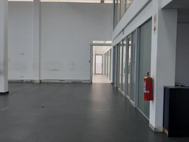 Commercial Property in Pinetown Central To Rent