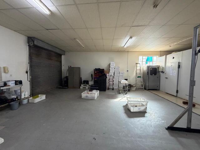 Commercial Property in Port Alfred Central To Rent