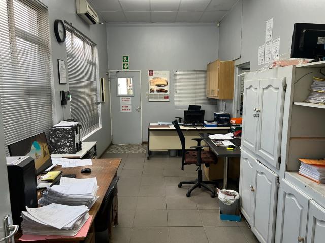 Commercial Property in Queenstown Central For Sale