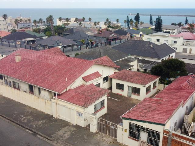 Commercial Property in Quigney For Sale