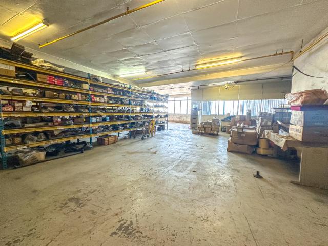 Commercial Property in Stamford Hill For Sale